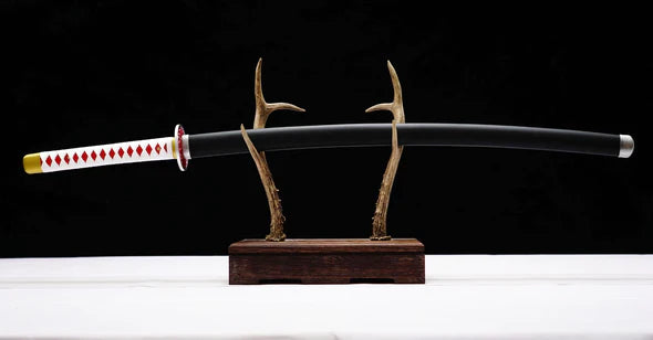 Katana-Tsuyuri-Demon-Slayer